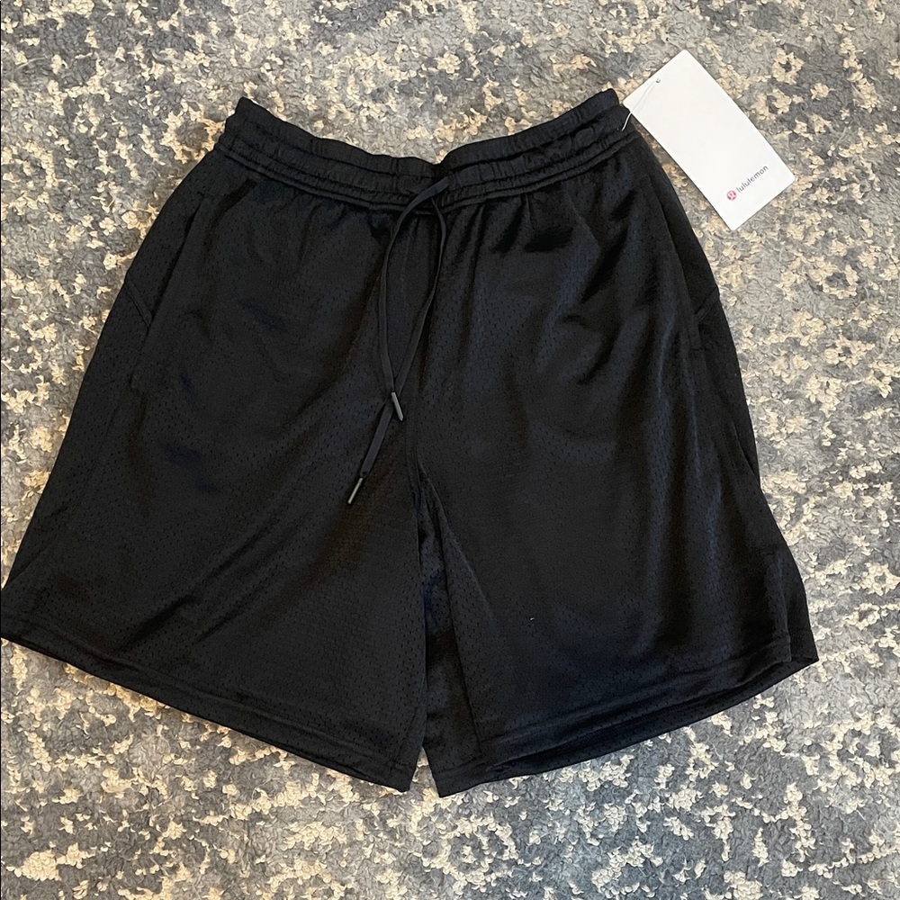 NWT Lululemon Black Shorts Women size 6
